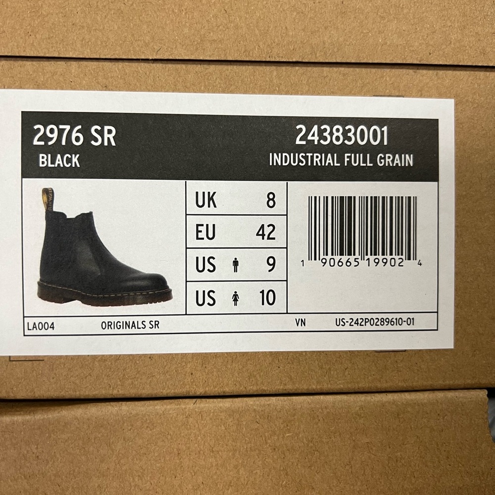 Mens Size 9 / Womens 10 Dr. Martens 2976 SR Black Classic Leather Chelsea Boots - Picture 2 of 9